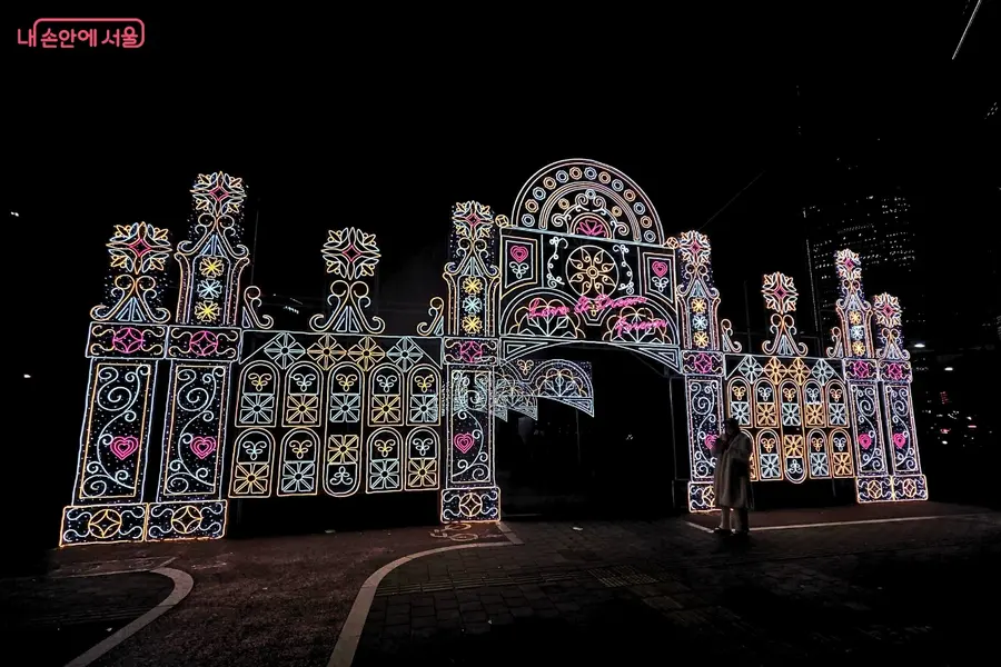Seokchon Lake Luminarie 200% Enjoyment Guide: "Love & Dream Forever"